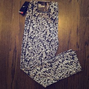 Nike Cropped Dri-Fit Pants